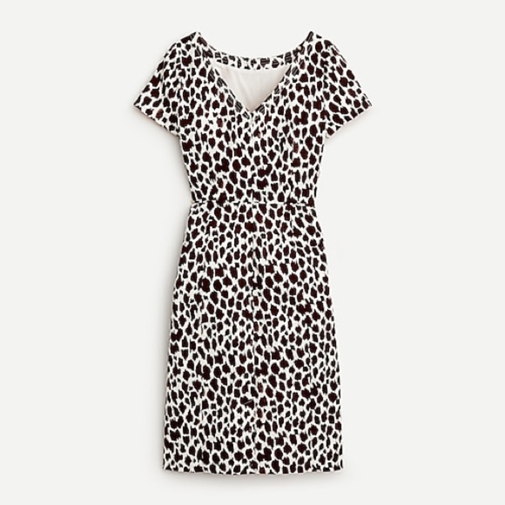 Petite VBack Dress Giraffe Printed BiStretchCotton